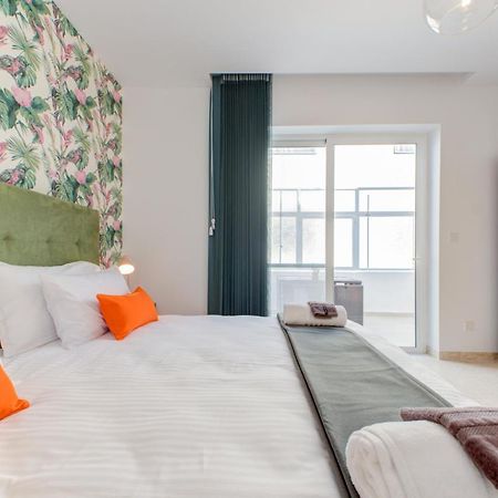 Colorful & Spacious Home With Yard - Close To Xemxija Bay خليج سانت بول المظهر الخارجي الصورة